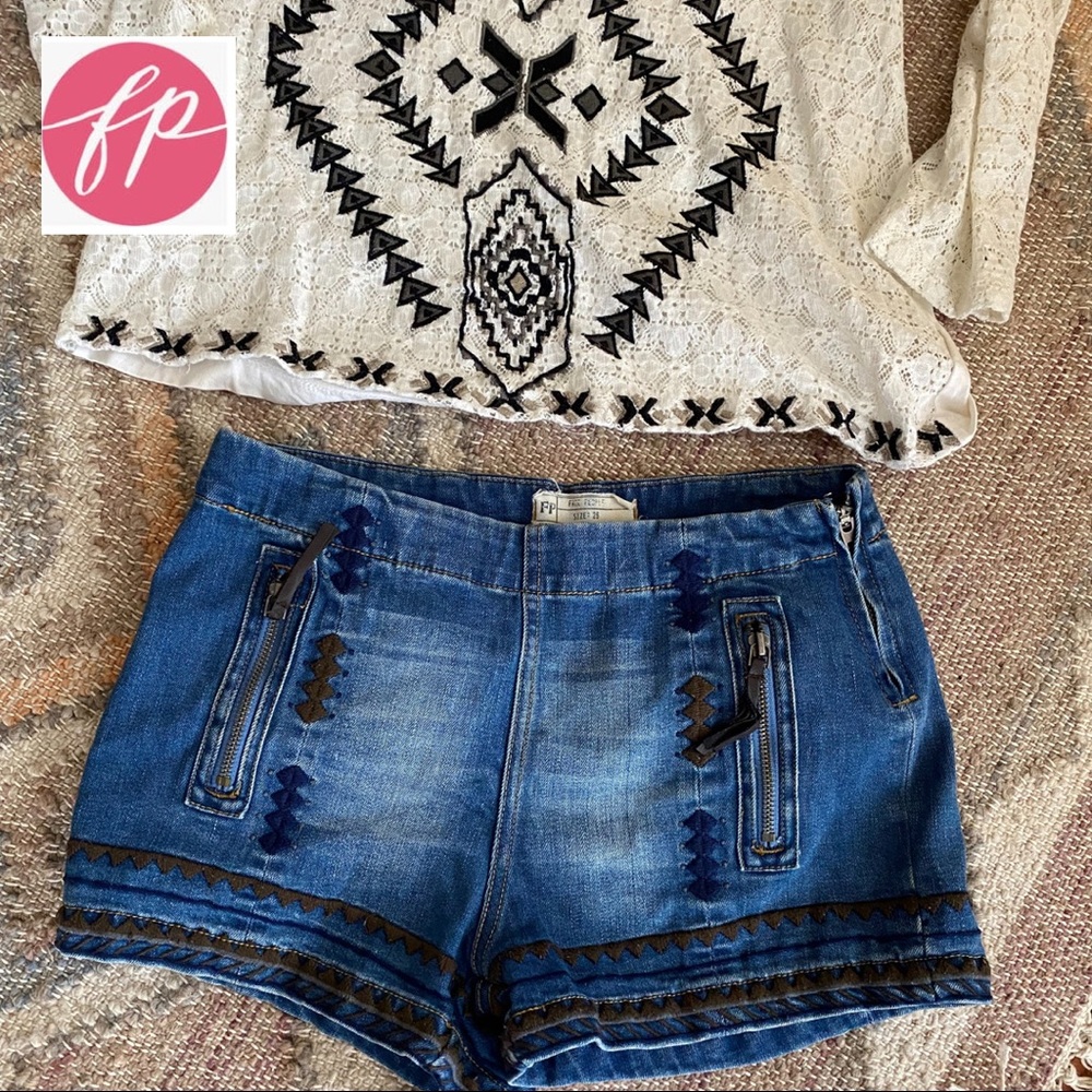 Free people boho short shorts side zip stretch 26 xs